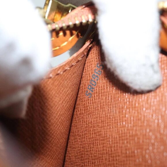 LOUIS VUITTON Epi Pochette Homme Clutch Bag Brown Zipang gold - Picture 6 of 14